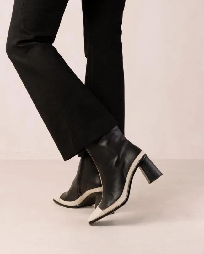 ALOHAS Boots West Retro 8211 Black And Cream Leather Boots 8211 Women