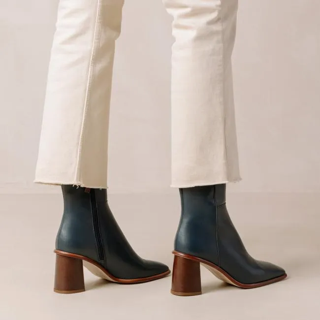 ALOHAS Boots West Vintage 8211 Blue Leather Boots 8211 Women