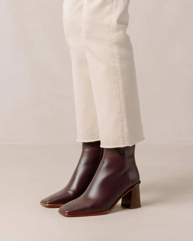 ALOHAS Boots West Vintage 8211 Red Leather Boots 8211 Women