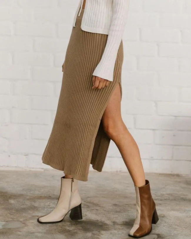ALOHAS Skirts Wise 8211 Brown Knit Skirt 8211 Women