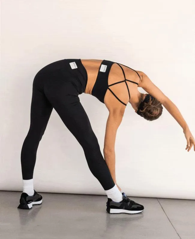 ALOHAS Sportswear Crossed Back 8211 Black Top 8211 Women