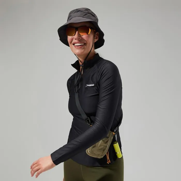Berghaus TShirts 247 Tech Tee Long Sleeve Half Zip 8211 Black 8211 Women