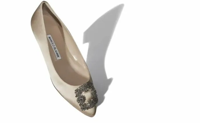 Bridal Shoes Women Manolo Blahnik HANGISIFLATChampagne Satin Jewel Buckle Flat Pumps Bridal Shoes Women Manolo Blahnik HANGISIFLATChampagne Satin Jewel Buckle Flat Pumps