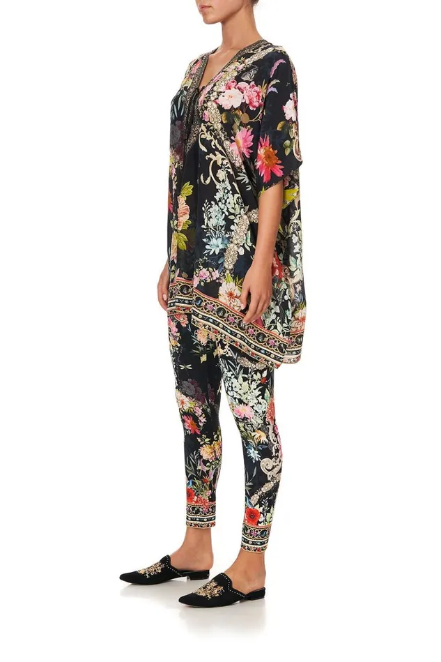 Camilla Extended Sizes Women Leggings Hampton Hive