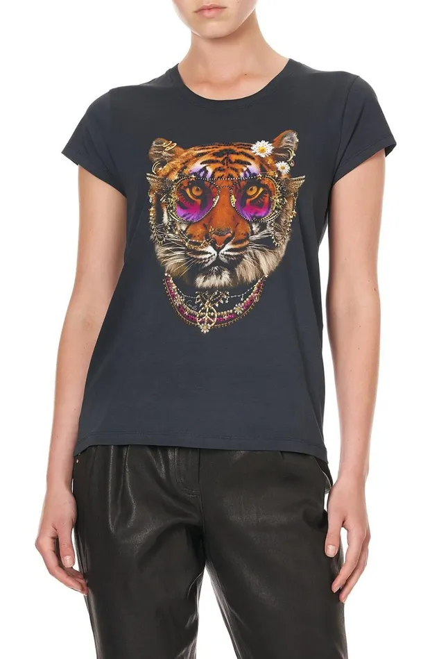 Camilla Tees Women Curved Hem Fitted Tee Drifting Dreamer