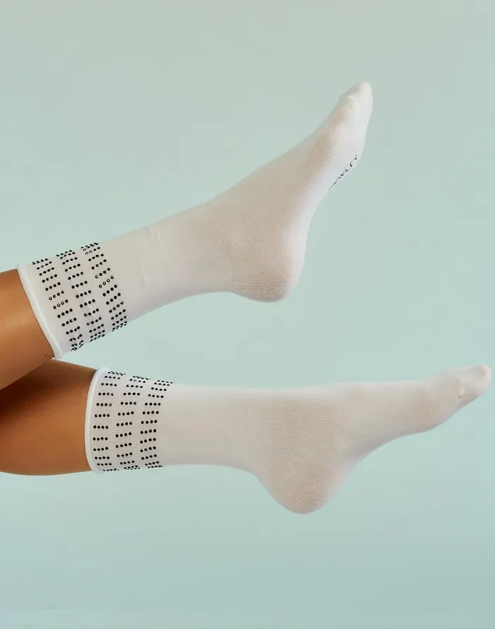 Crystal Sport Socks 8211 Whtblk Women Cynthia Rowley Accessories