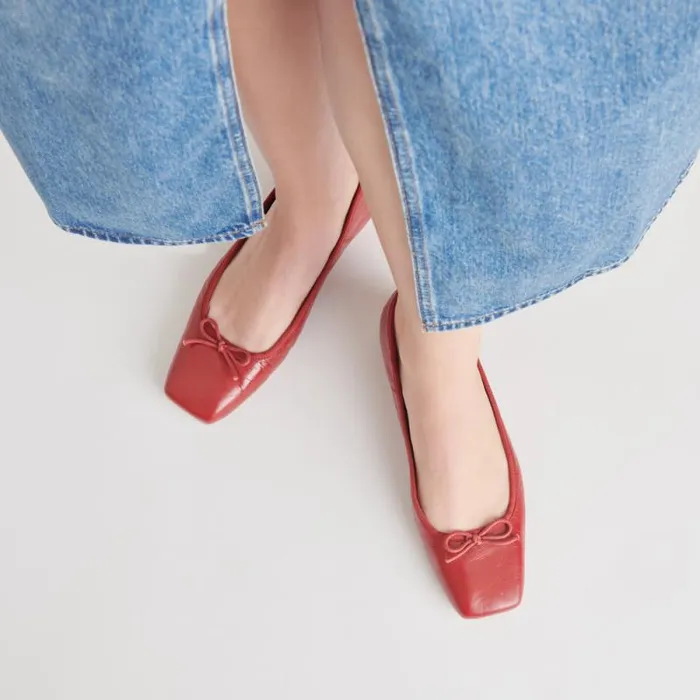 Dolce Vita Anisa Ballet Flats Red Crinkle Patent Women Flats and Loafers