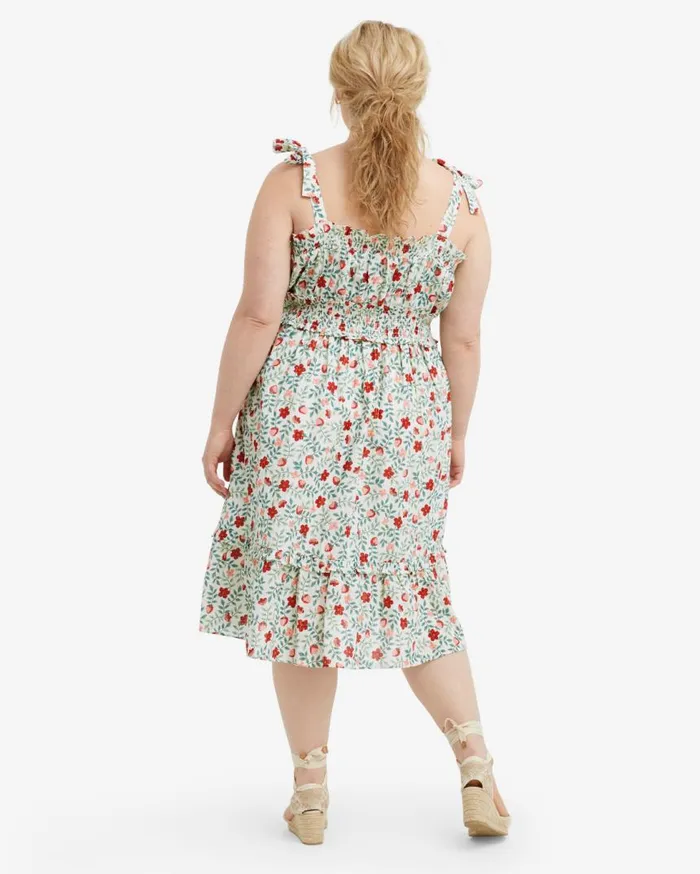 Draper James Extended Sizes Women Taylor Smocked Dress In Strawberry Field