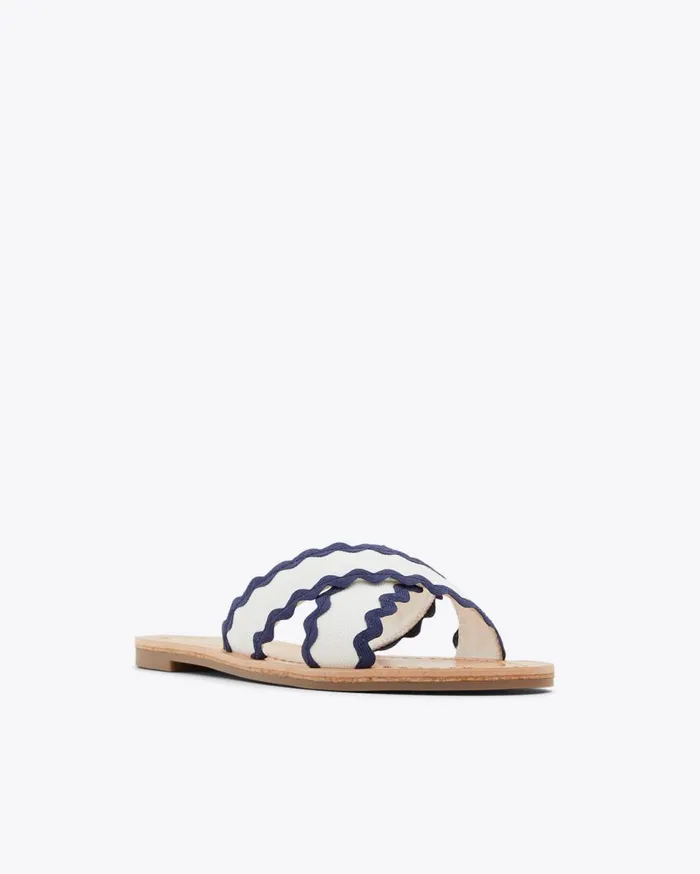 Draper James Shoes Women Colorblock Piper Flat Sandals In Magnolia White
