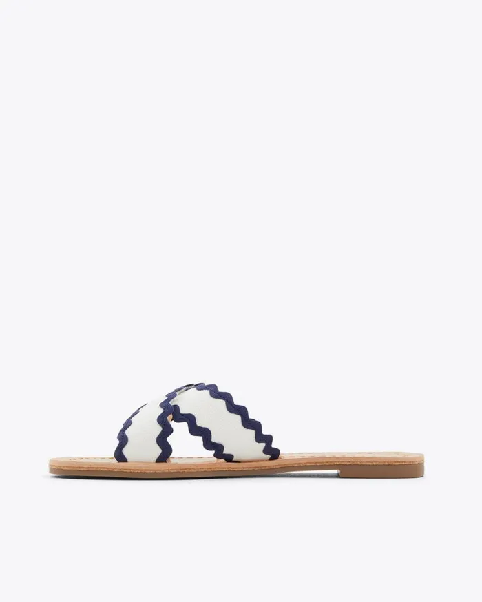 Draper James Shoes Women Colorblock Piper Flat Sandals In Magnolia White
