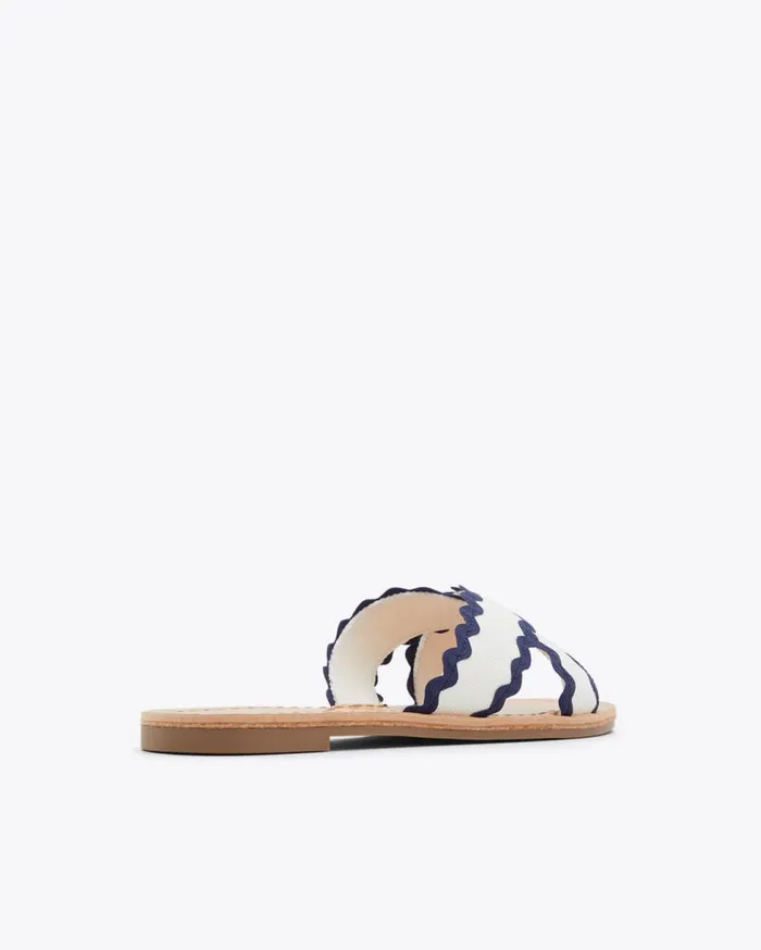 Draper James Shoes Women Colorblock Piper Flat Sandals In Magnolia White