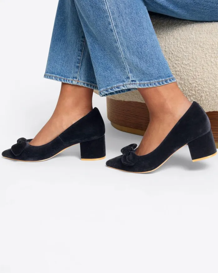 Draper James Shoes Women Frances In Navy Velvet