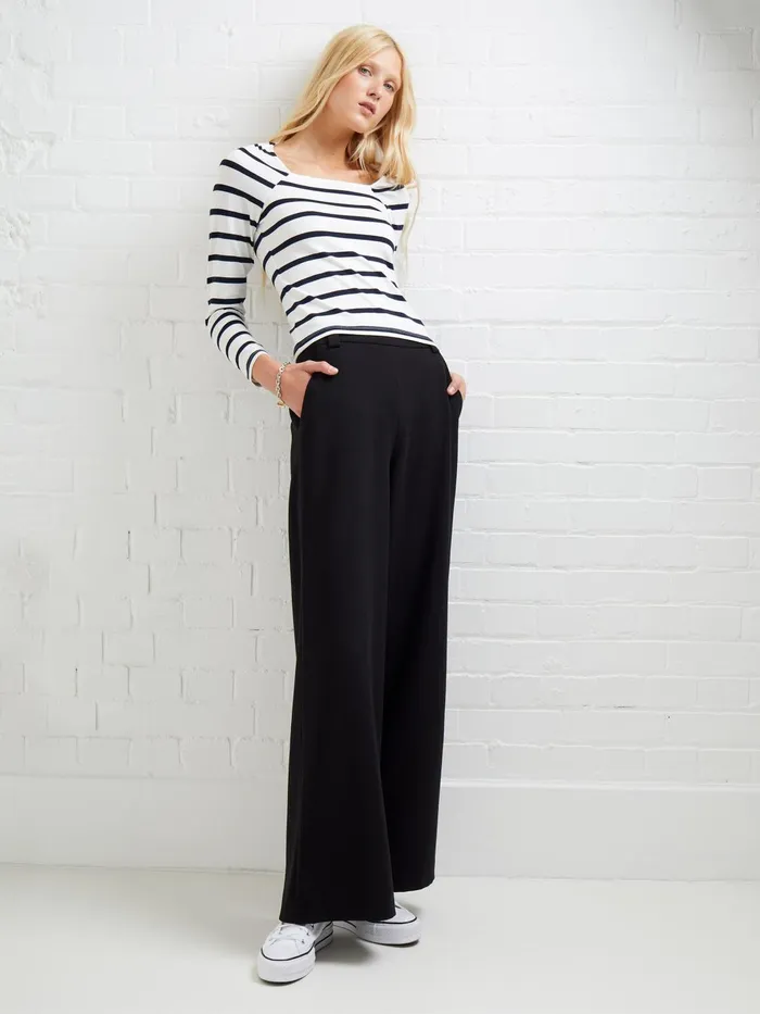 French Connection Rallie Stripe Square Neck Long Sleeve Top White Marine Woman Tops French Connection Rallie Stripe Square Neck Long Sleeve Top White Marine Woman Tops