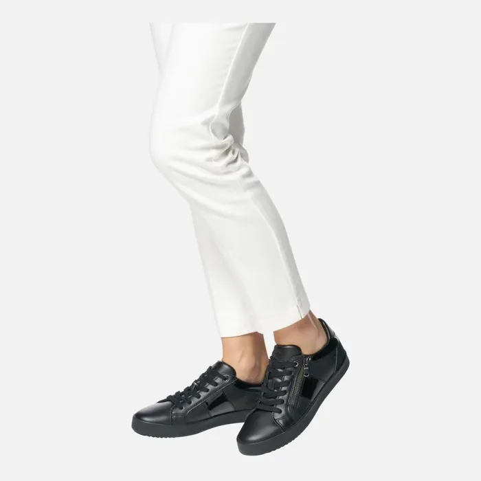 Geox Sneakers BLOMIEE WOMAN Black Low Top Sneakers Black 8211 Woman