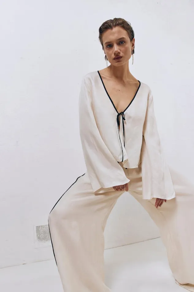 Long Sleeve Women VRG GRL Moonscapes Tie Front Top Cream