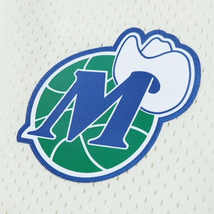 Men039s Shorts Mitchell and Ness Cream Swingman Shorts Dallas Mavericks 1998 Men039s Shorts Mitchell and Ness Cream Swingman Shorts Dallas Mavericks 1998