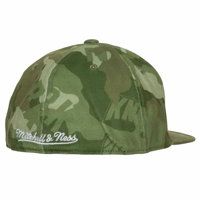 Men039sWomen039s Fitted 163 Styles Mitchell and Ness Ghost Camo Stretch Fitted HWC New York Knicks Men039sWomen039s Fitted 163 Styles Mitchell and Ness Ghost Camo Stretch Fitted HWC New York Knicks
