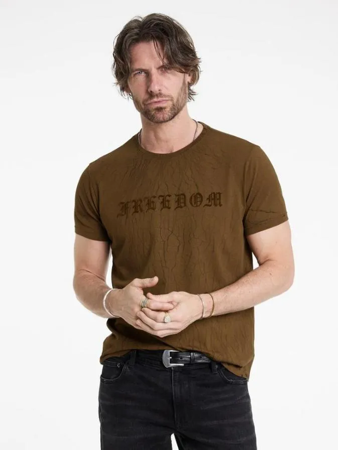 Men Graphic Tees John Varvatos CRACKED FREEDOM TEE Lt Brown