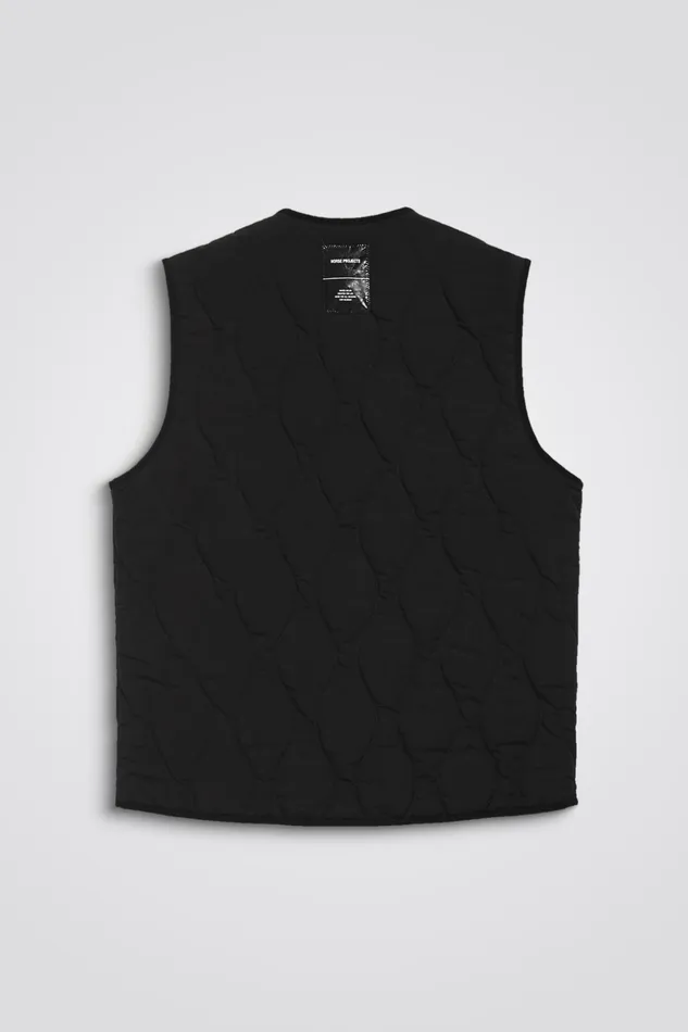 Men Norse Projects Outerwear Peter Waxed Nylon Insulated Vest Black