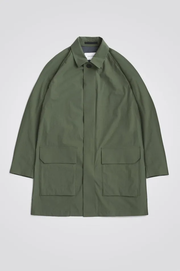 Men Norse Projects Outerwear Vargo Travel Light Raglan Mac Spruce Green