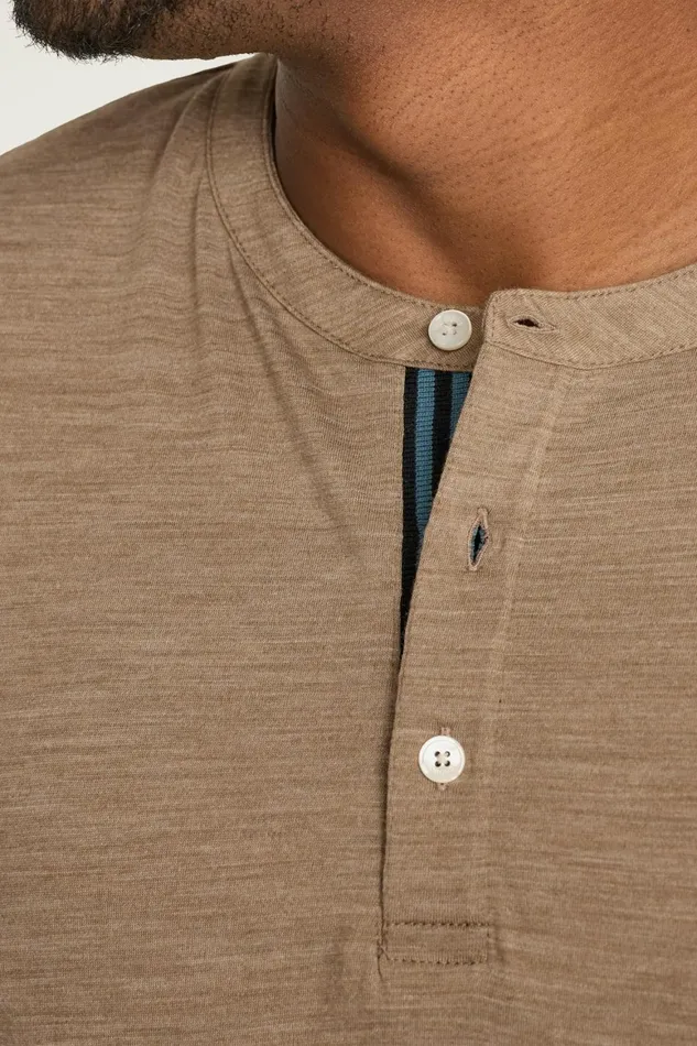 Men Performance Merino Long Sleeve Henley Khaki Brown Bonobos Henleys