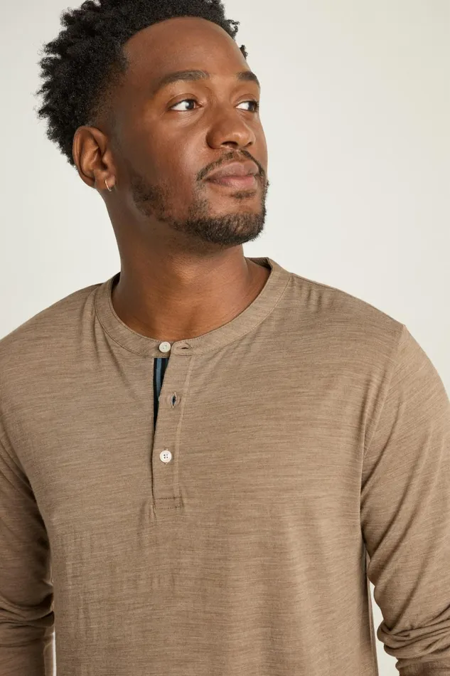 Men Performance Merino Long Sleeve Henley Khaki Brown Bonobos Henleys