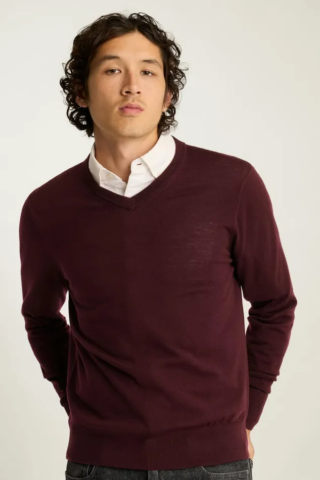 Men Washable Merino VNeck Sweater Maroon Bonobos Crew and VNeck Sweaters