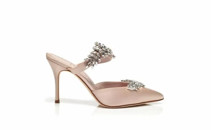 Mules Women Manolo Blahnik LURUMLight Beige Satin Crystal Embellished Mules Mules Women Manolo Blahnik LURUMLight Beige Satin Crystal Embellished Mules