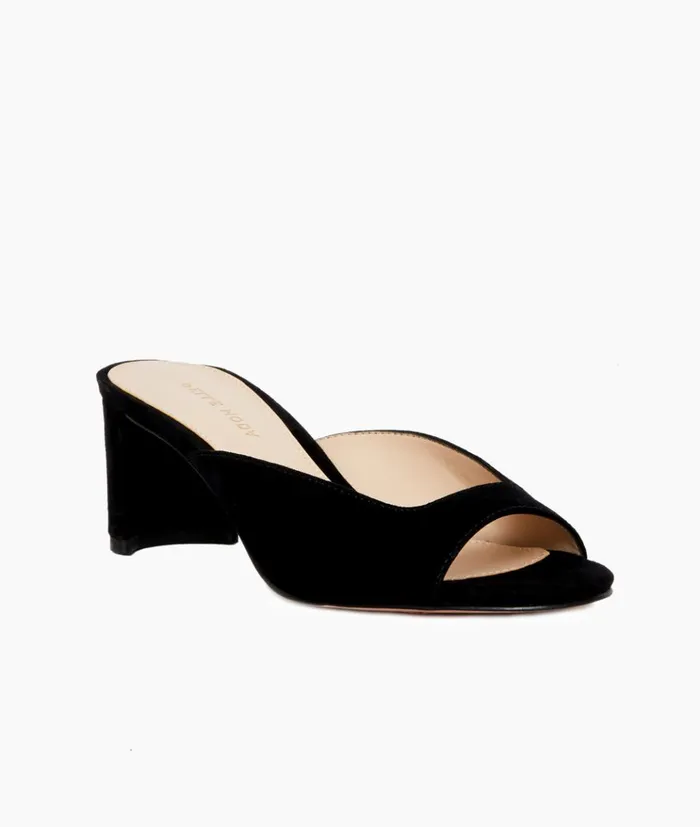 Pelle Moda Mika Low Heel 8211 Black Black Kid Suede Women Low Heels Pelle Moda Mika Low Heel 8211 Black Black Kid Suede Women Low Heels