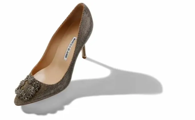 Pumps Women Manolo Blahnik HANGISI GLITTER 90Gold Glitter Fabric Jewel Buckle Pumps Pumps Women Manolo Blahnik HANGISI GLITTER 90Gold Glitter Fabric Jewel Buckle Pumps