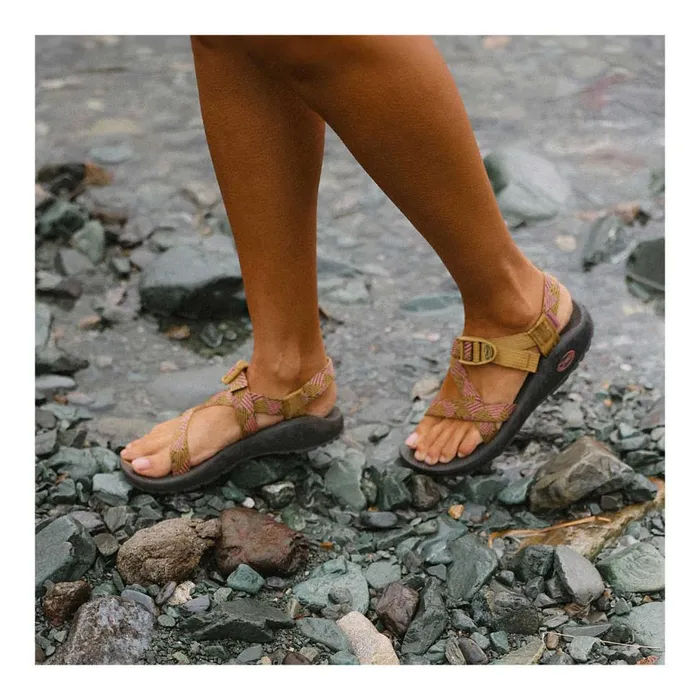 Sandals Women Chaco ZCloud Adjustable Strap Cushioned Sandal Overhaul Bronze Sandals Women Chaco ZCloud Adjustable Strap Cushioned Sandal Overhaul Bronze