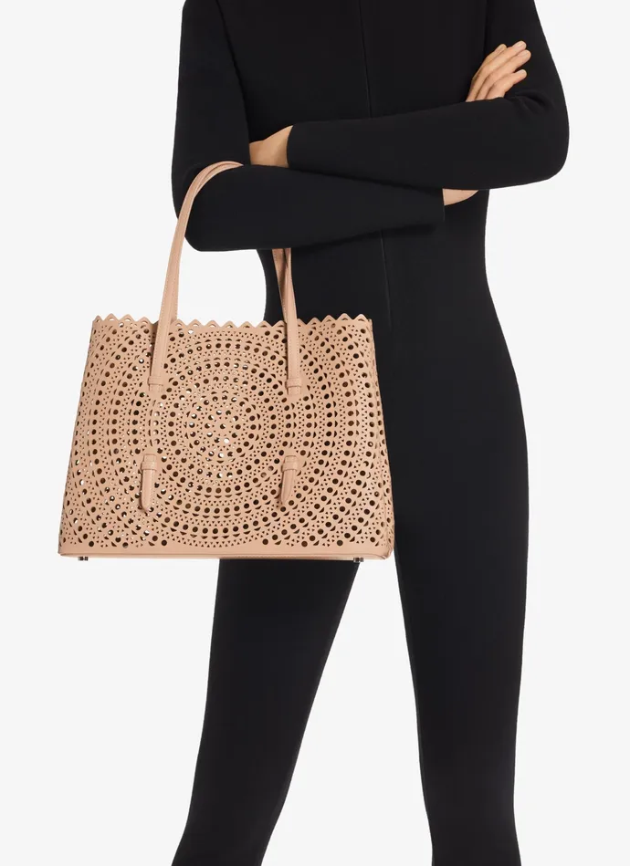 Sandy Mina 32 Bag In New Vienne Lux Calfskin Women Alaa Tote Bags Sandy Mina 32 Bag In New Vienne Lux Calfskin Women Alaa Tote Bags