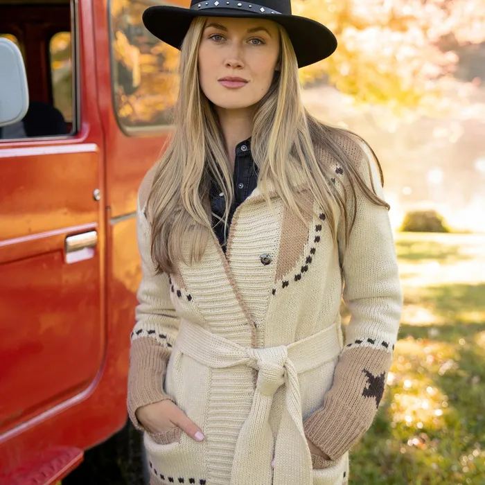 Sweaters Women Stetson Horseshoe and Star Belted Cardigan White