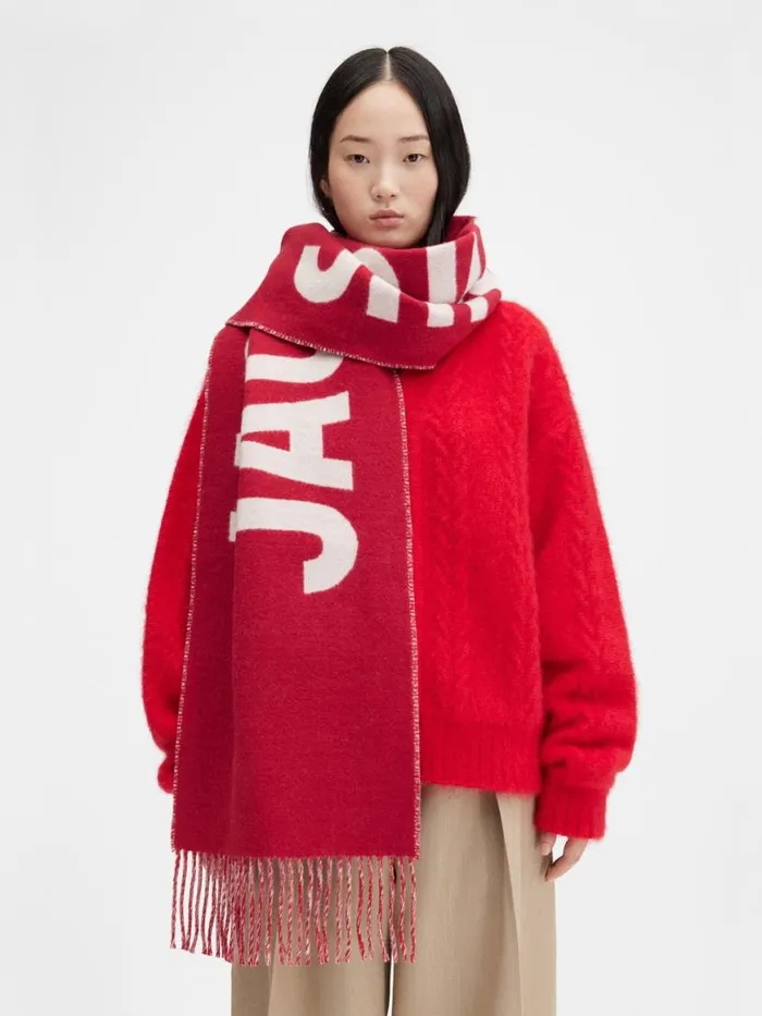 The Jacquemus Scarf Red WomenMen JACQUEMUS Scarves Beanies and Gloves The Jacquemus Scarf Red WomenMen JACQUEMUS Scarves Beanies and Gloves