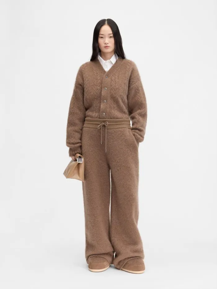 The Nuvola Pants Camel WomenMen JACQUEMUS Trousers and Shorts The Nuvola Pants Camel WomenMen JACQUEMUS Trousers and Shorts