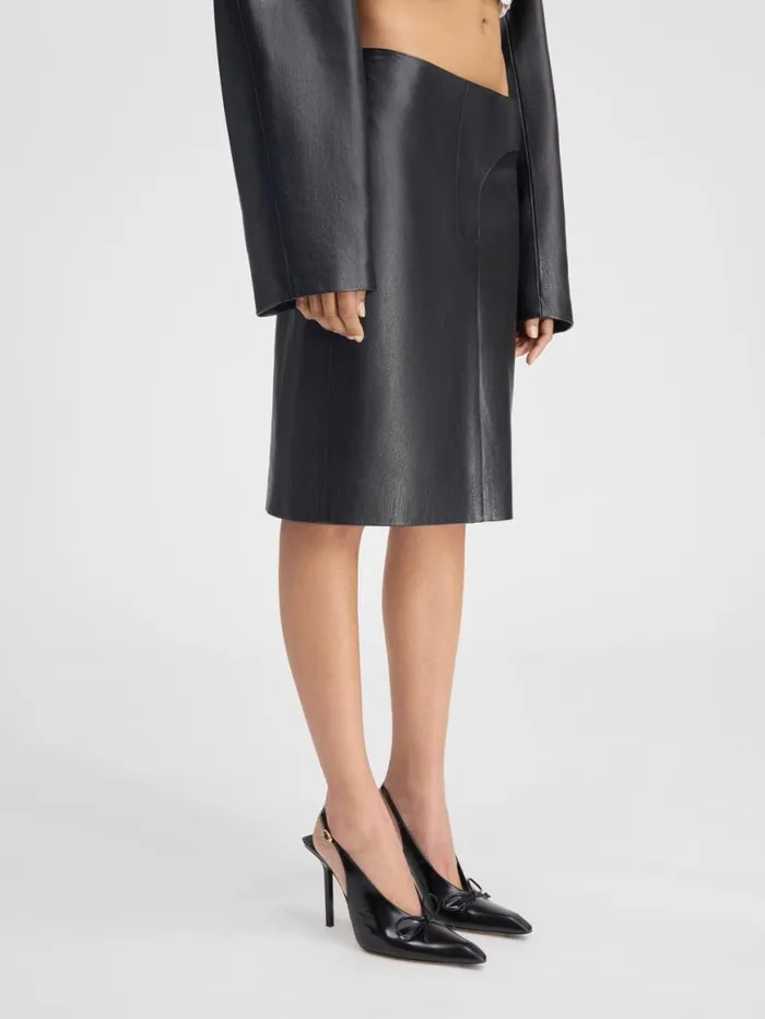 The Obra Leather Skirt Black Women JACQUEMUS Dresses and Skirts The Obra Leather Skirt Black Women JACQUEMUS Dresses and Skirts