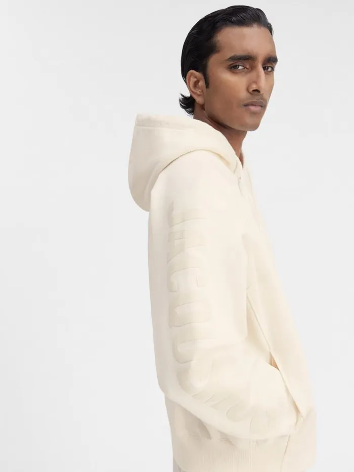 The Typo Hoodie Light Beige Men JACQUEMUS Sweatshirts and Joggings The Typo Hoodie Light Beige Men JACQUEMUS Sweatshirts and Joggings