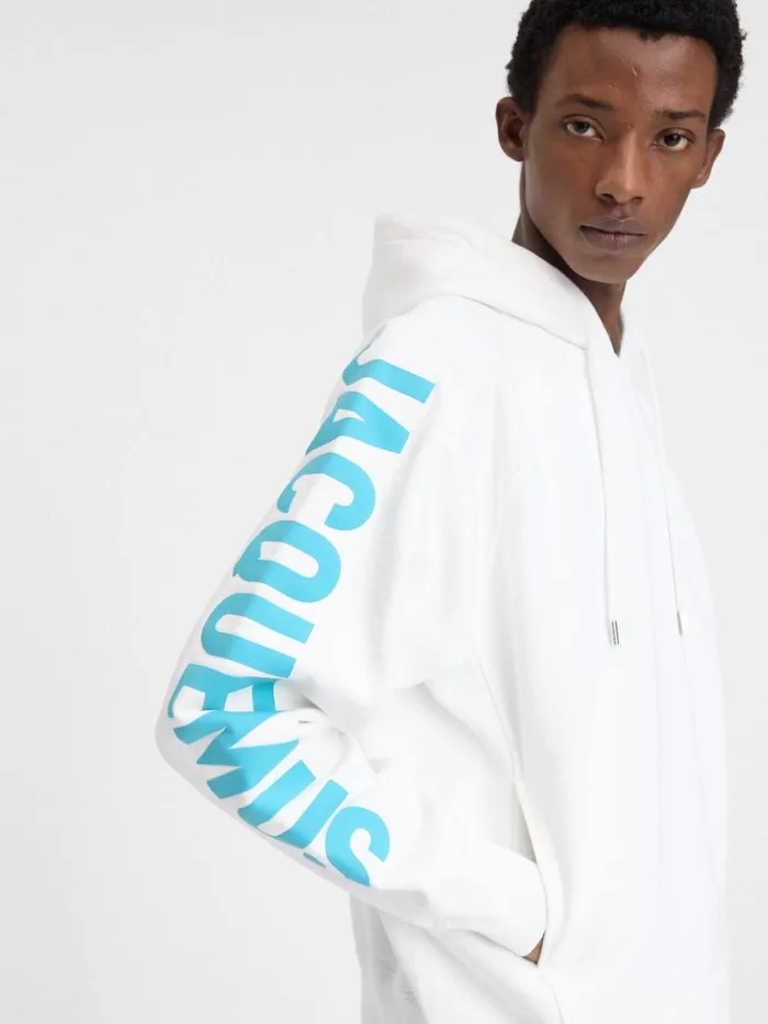 The Typo Hoodie Multiwhite Men JACQUEMUS Sweatshirts and Joggings The Typo Hoodie Multiwhite Men JACQUEMUS Sweatshirts and Joggings