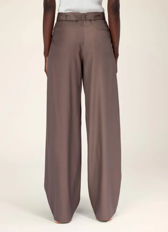 Women Bally Pants Belted Trousers 8211 Silk and Wool Pants In Beige