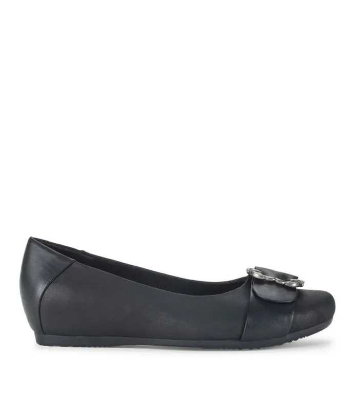 Women Baretraps Flats and Loafers Milady Flat Black Women Baretraps Flats and Loafers Milady Flat Black