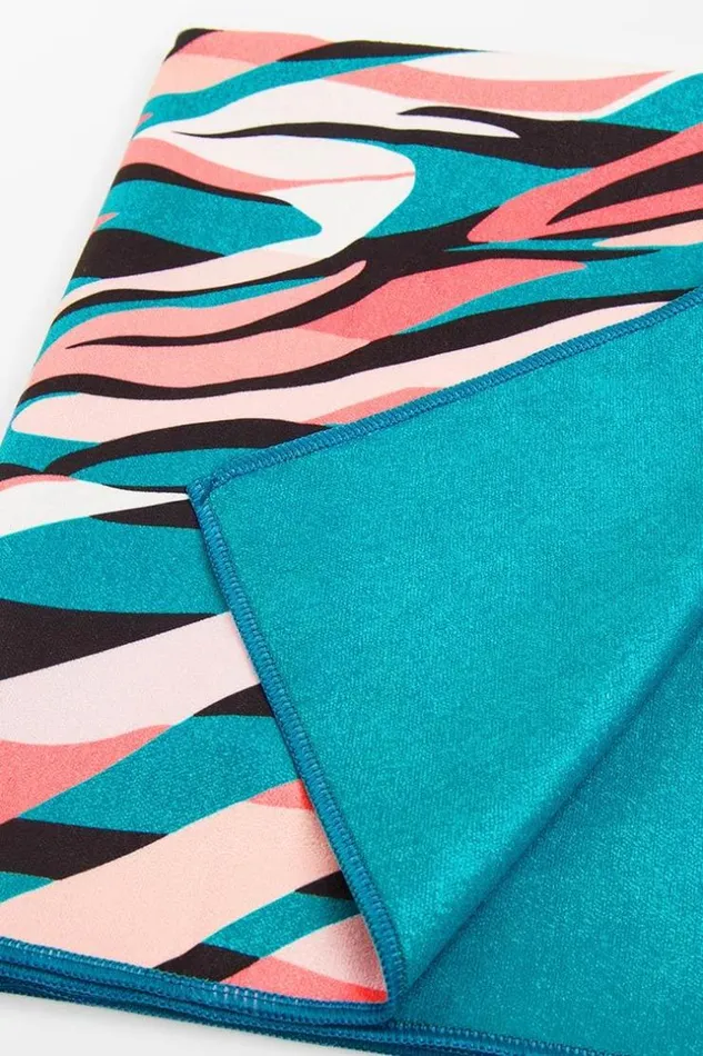 Women Beach Blankets Cupshe Ripple Zebra Striped Beach Blanket Multicolor