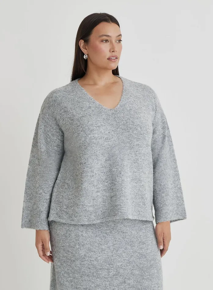Women Grey Plus Size V Neck Knitted Jumper Cadence 4th and Reckless Knitwear