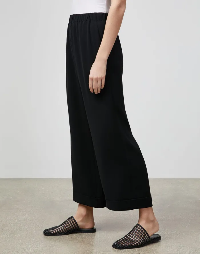 Women Lafayette 148 New York Pants and Shorts Riverside Cuffed Ankle Pant In Finesse Crepe Black