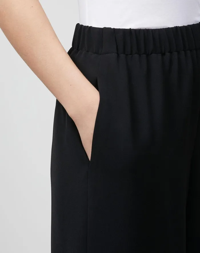 Women Lafayette 148 New York Pants and Shorts Riverside Cuffed Ankle Pant In Finesse Crepe Black