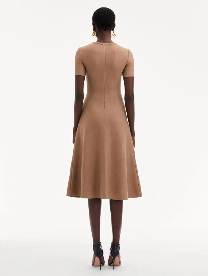Women O Flower Knit Midi Dress Cafe Au Lait Oscar De La Renta Dresses Women O Flower Knit Midi Dress Cafe Au Lait Oscar De La Renta Dresses