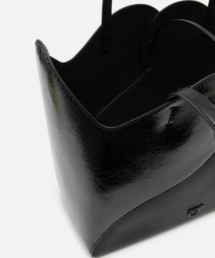 Women Shopping Bags Pinko Heart Shopper Bag In Glossy And Matt Leather Limo Black Block Colour Women Shopping Bags Pinko Heart Shopper Bag In Glossy And Matt Leather Limo Black Block Colour
