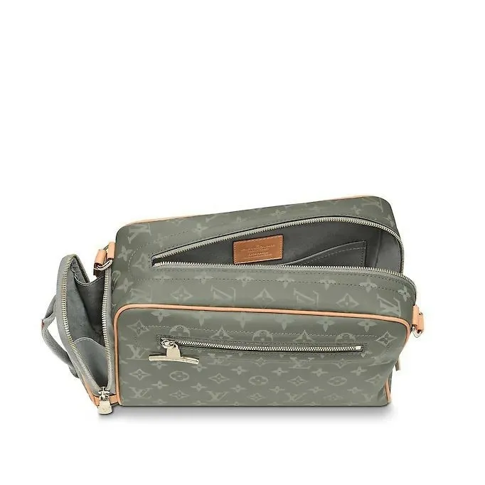 Women Shoulder and Totes Louis Vuitton Louis Vuitton Camera Bag M43884 8211 Louis Vuitton Handbag Store