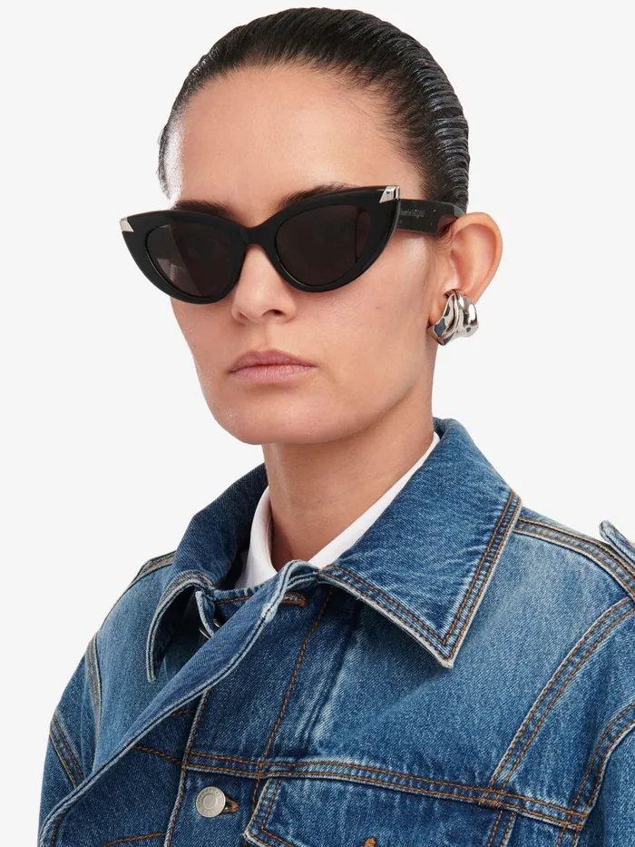 Women Sunglasses Alexander McQueen Punk Rivet CatEye Sunglasses Blacksmoke