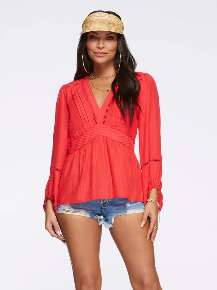 Women Tops and Tees Jessica Simpson Briar Blouse In Hibiscus