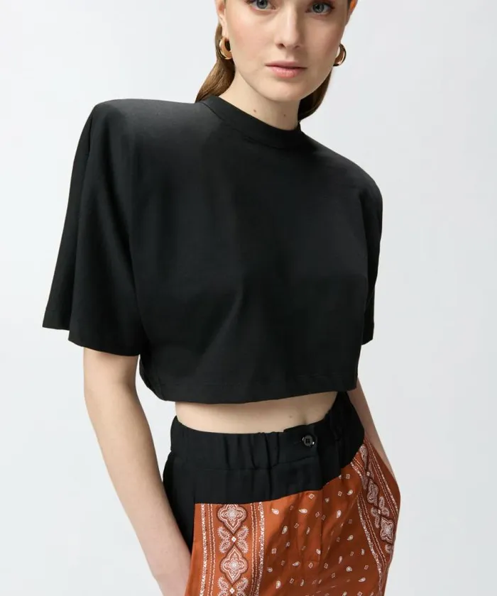 Women Topwear Pinko Shortsleeved Crop Top With Padded Shoulders Limo Black Women Topwear Pinko Shortsleeved Crop Top With Padded Shoulders Limo Black
